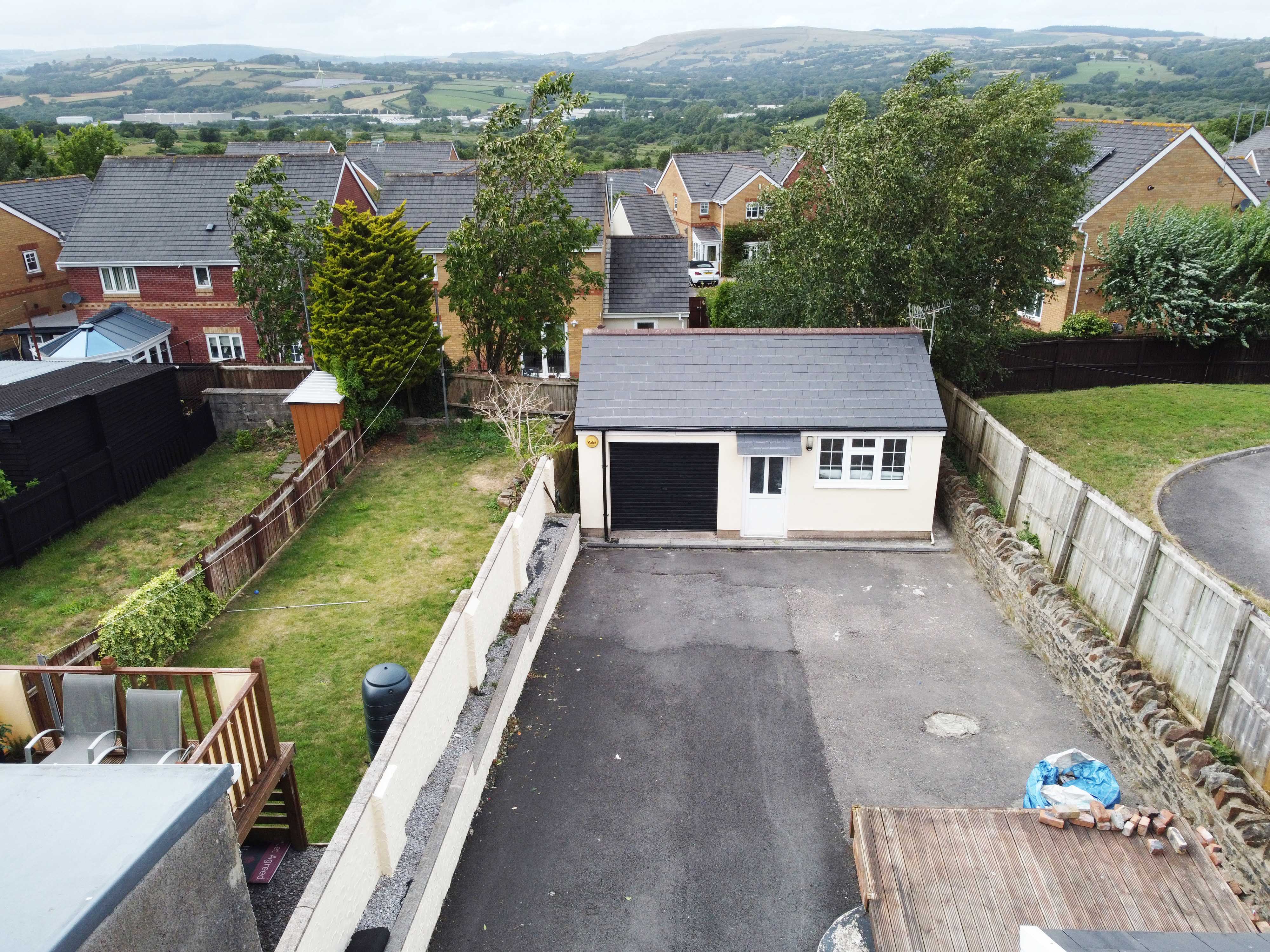 Newbridge Road, Llantrisant, CF72 8EX Three Estate Agents