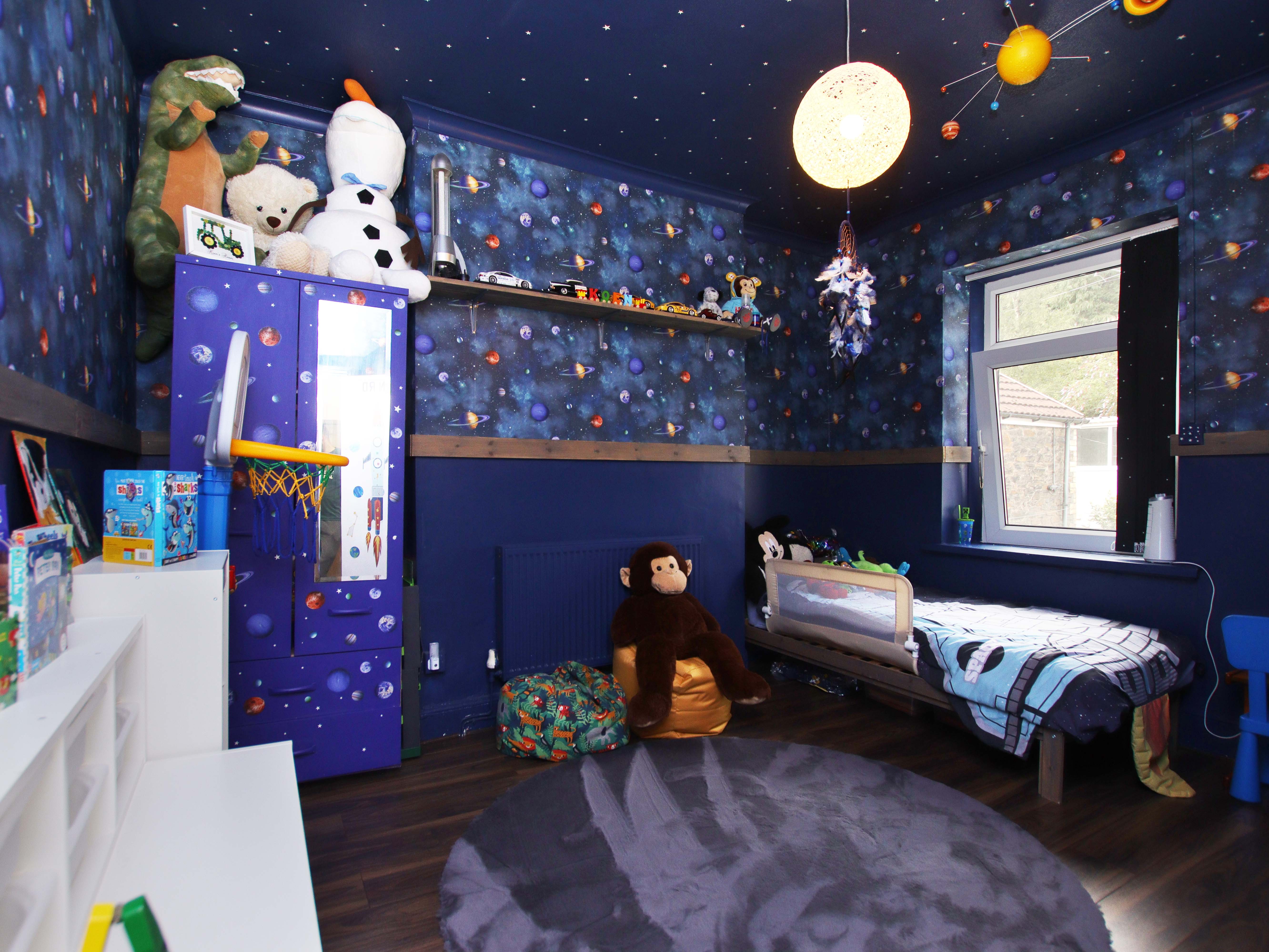 Berw Road, Pontypridd, CF37 2AA Three Estate Agents